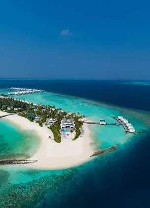 Three Bedroom Beach Retreat with Pool