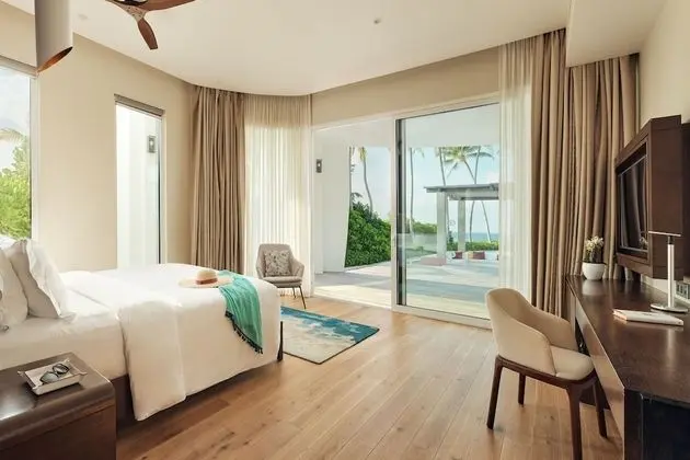 Three Bedroom Beach Retreat with Pool