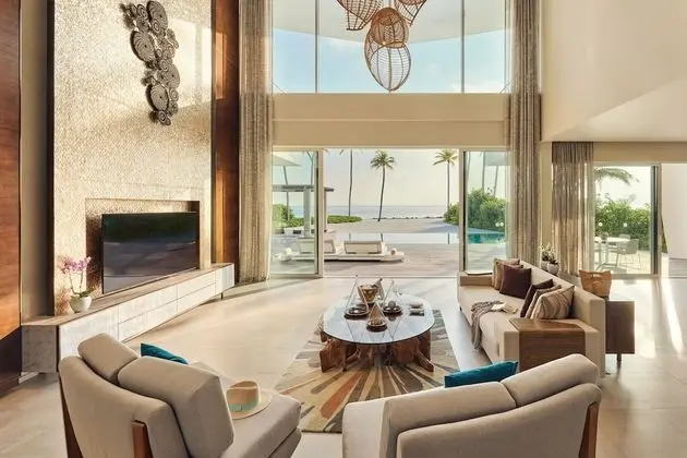 Three Bedroom Beach Retreat with Pool