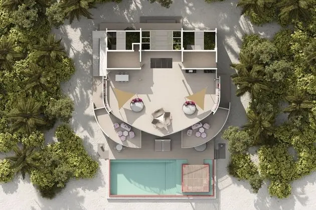 Three Bedroom Beach Retreat with Pool