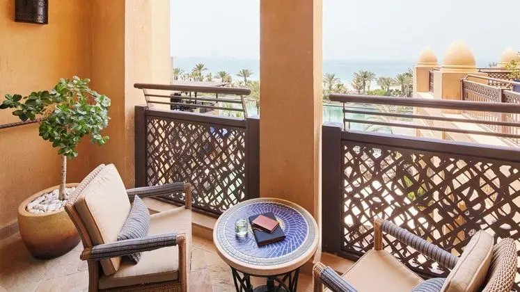 Club Arabian Room