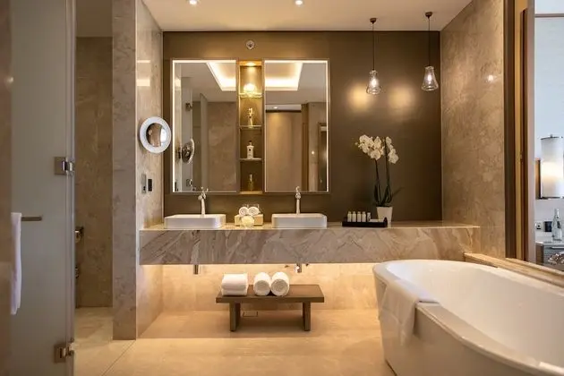 Deluxe Ocean Room