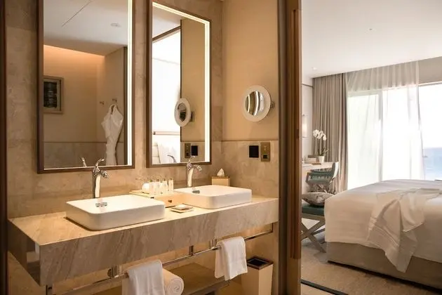 Premium Club Ocean Room with Premium Lounge Access
