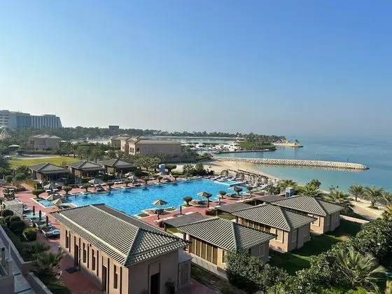 Ocean View Deluxe King Room, 72 Sqm of Pure Luxury, Private Balcony, Huge Infinity Pool, 10 F&B Out