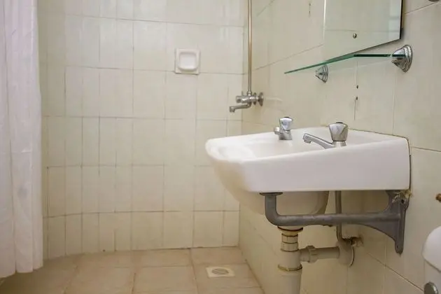 Standard Tek Büyük Yataklı Oda