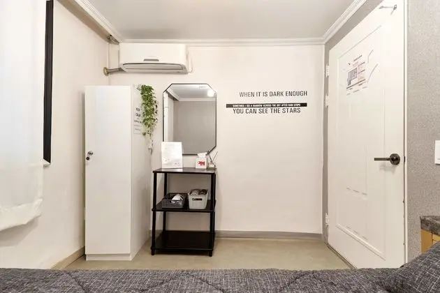 Basic Tek Büyük Yataklı Oda, Sadece kadınlar için, Ortak Banyo (Foreigner Only)