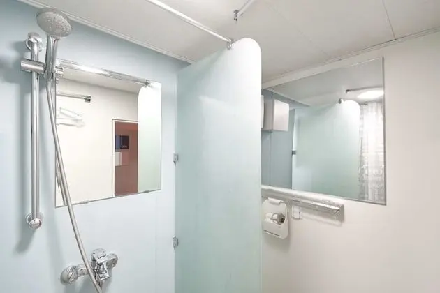Basic Tek Büyük Yataklı Oda, Sadece kadınlar için, Ortak Banyo (Foreigner Only)