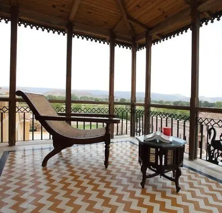 Deluxe Tek Büyük veya İki Ayrı Yataklı Oda, 1 Tek Kişilik XL Yatak, Balkon
