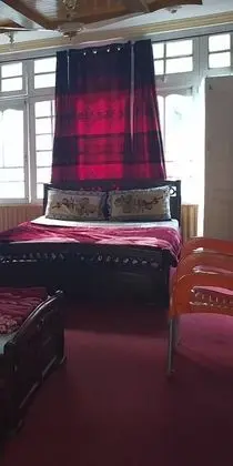 Standard Üç Kişilik Oda