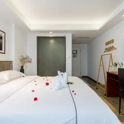 Exclusive Tek Büyük Yataklı Oda