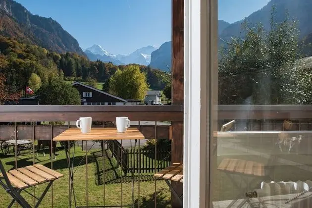 Panorama Twin Room with Jungfrau View