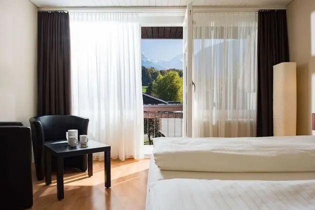 Panorama Twin Room with Jungfrau View