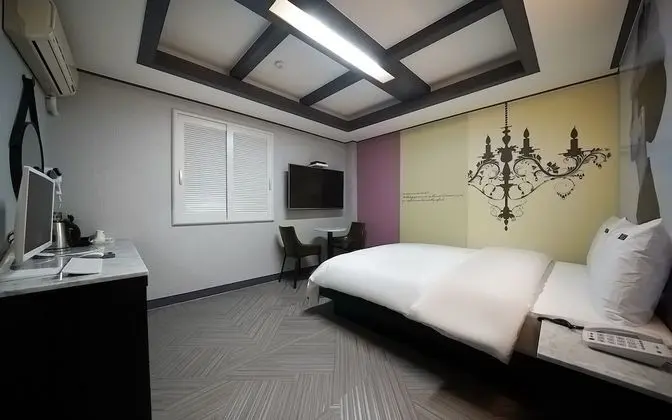 Oda (Special Room)