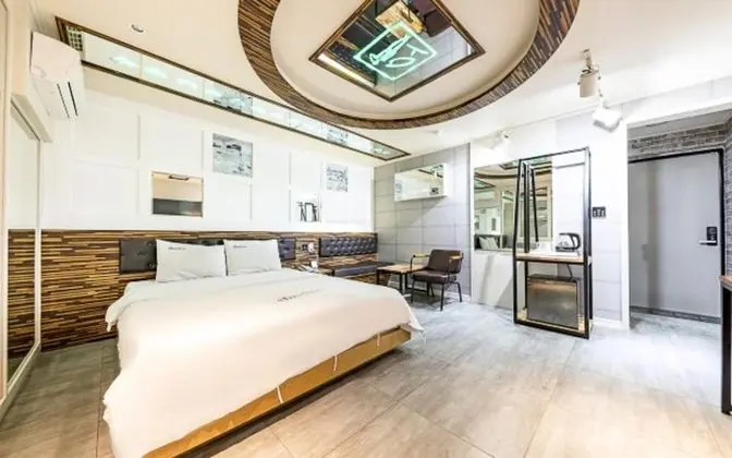 Oda (General room (Netflix viewing air pur)