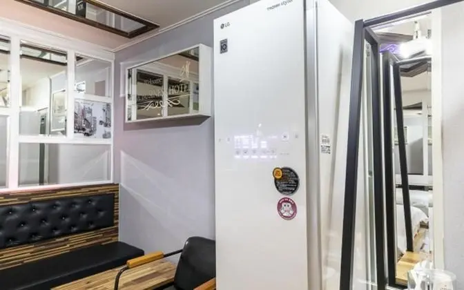 Oda (Semi-private room (Netflix viewing st)