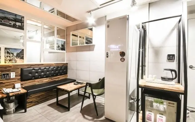 Oda (Semi-private room (Netflix viewing st)