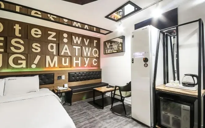 Oda (Semi-private room (Netflix viewing st)