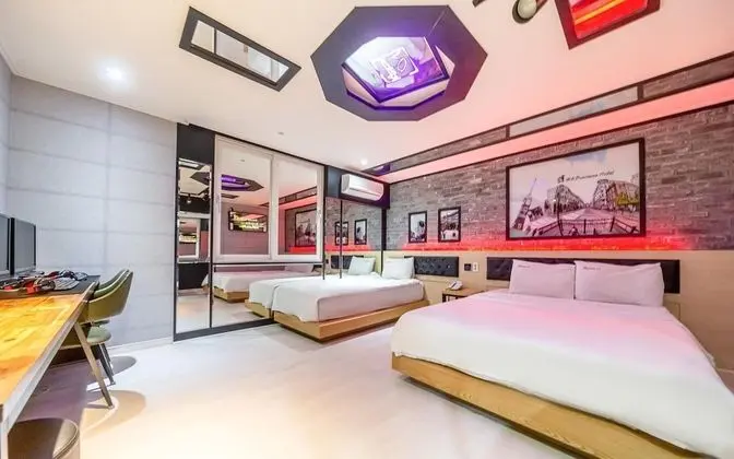 Oda (Twin 2PC (Roll &amp; Overwatch capabl)