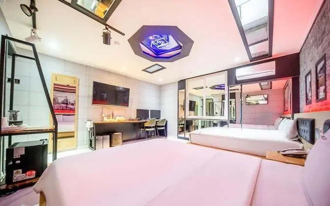 Oda (Twin 2PC (Roll &amp; Overwatch capabl)