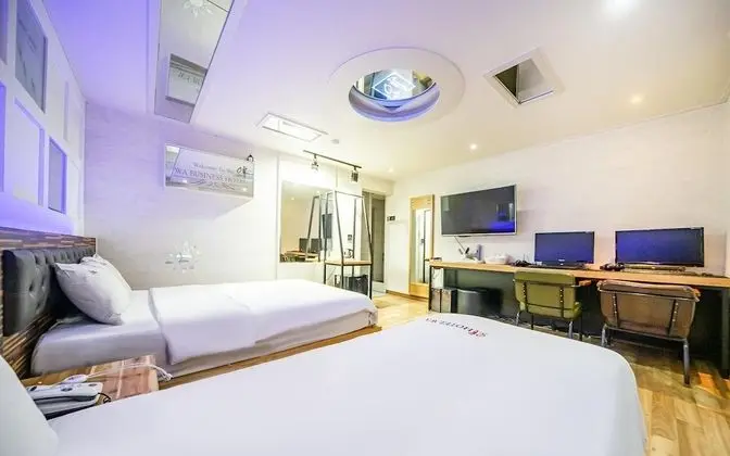 Oda (Twin 2PC (Roll &amp; Overwatch capabl)