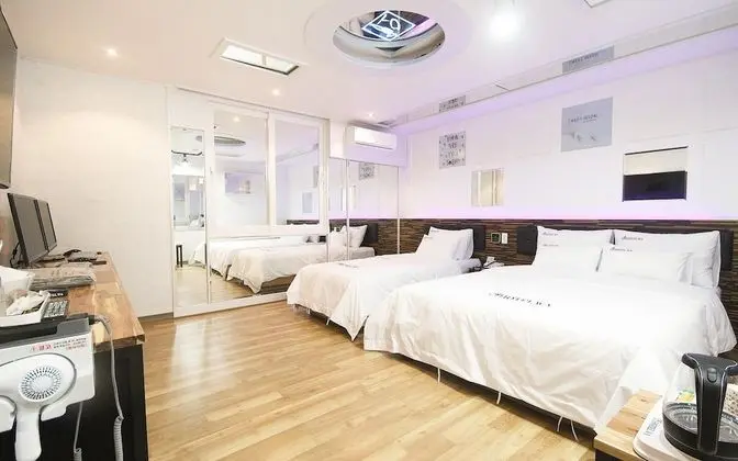 Oda (Twin 2PC (Roll &amp; Overwatch capabl)