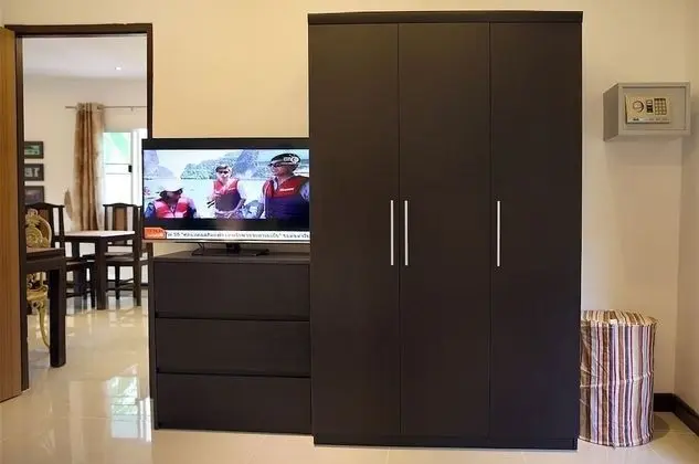 2-Bedroom Apartment