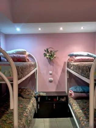 Ortak Ranzalı Oda, Sadece kadınlar için