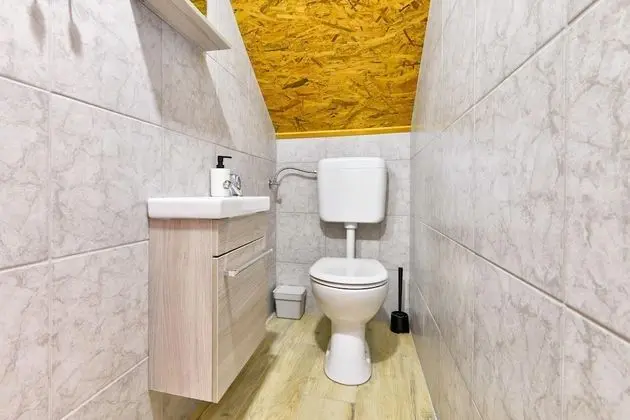 Family Ev, Birden Çok Yatak, 2 Banyolu, Bahçeli (Jungle House With Pool)