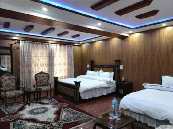Deluxe Dört Kişilik Oda