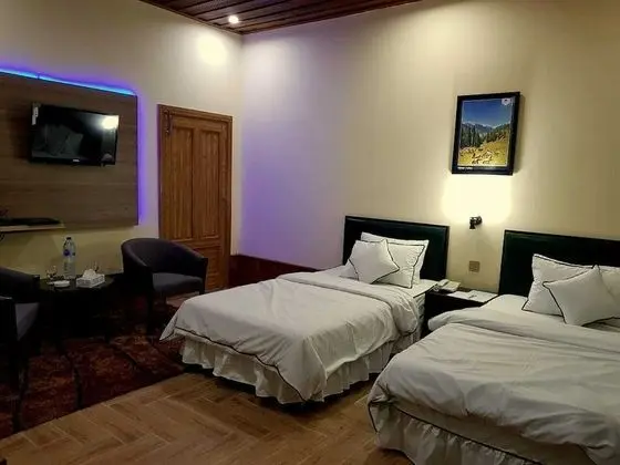 Deluxe Dört Kişilik Oda