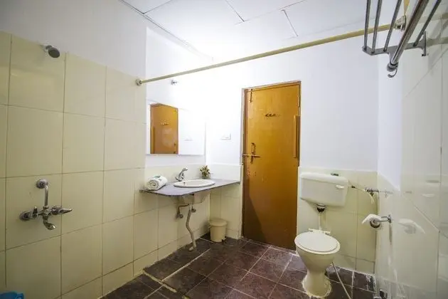 Büyük Yataklı Tek Kişilik Oda