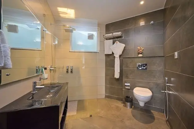 Premium Kır Evi, 1 En Büyük (King) Boy Yatak