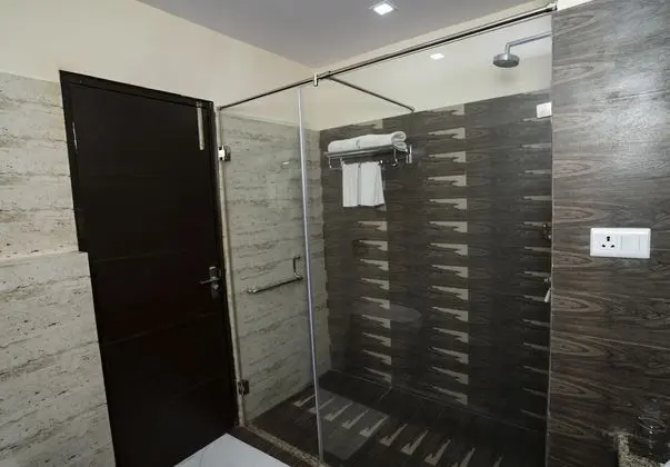 Deluxe Tek Büyük Yataklı Oda, 1 En Büyük (King) Boy Yatak, Avlu Manzaralı