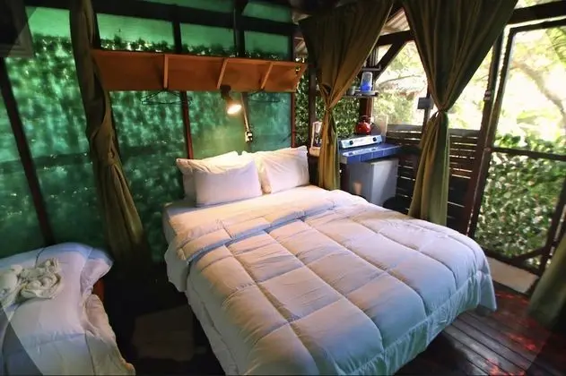 Glamping Hut