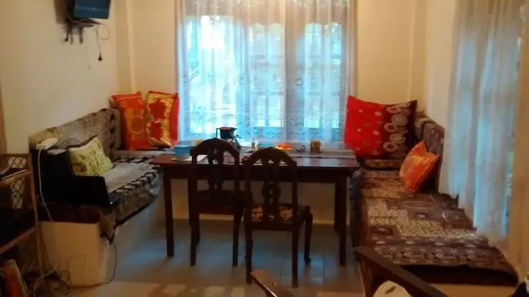 Family Apart Daire, 1 Yatak Odası, Bahçe Manzaralı, Bahçeli