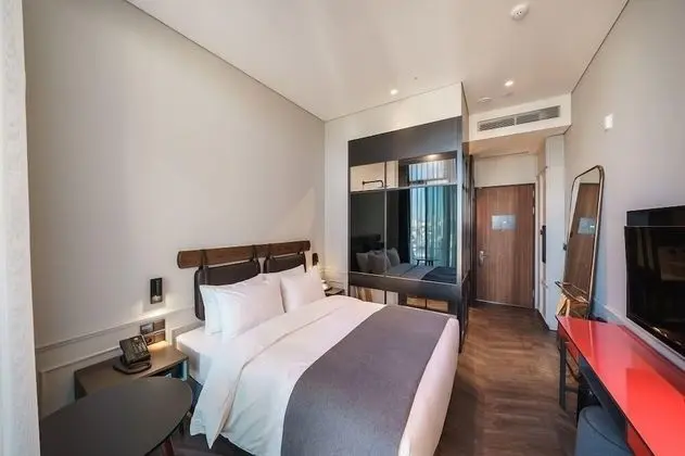 Deluxe Tek Büyük Yataklı Oda