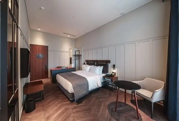 Suite Double Room