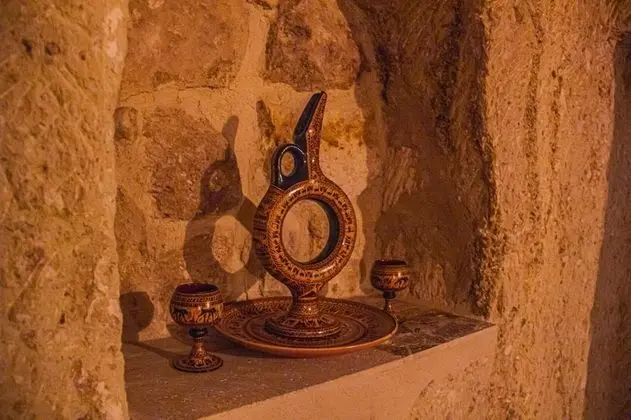 Mağara Oda - Bahçe Katı