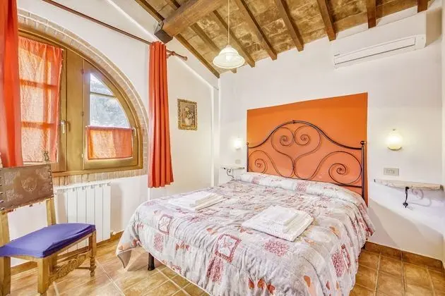 Family Apart Daire, Birden Çok Yatak, 2 Banyolu, Bahçeli (Juniper apt with shared pool family)