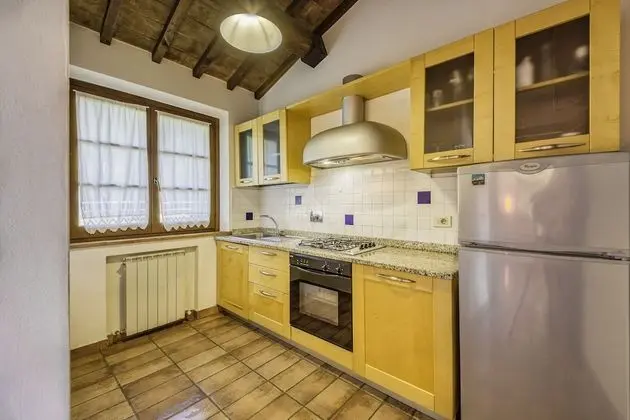 Family Apart Daire, Birden Çok Yatak, 2 Banyolu, Bahçeli (Juniper apt with shared pool family)