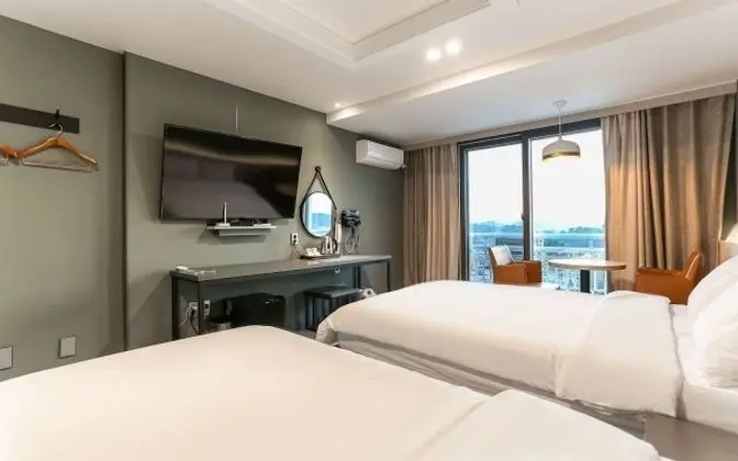 İki Ayrı Yataklı Oda, Göl Manzaralı