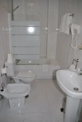 Economy Tek Büyük Yataklı Oda