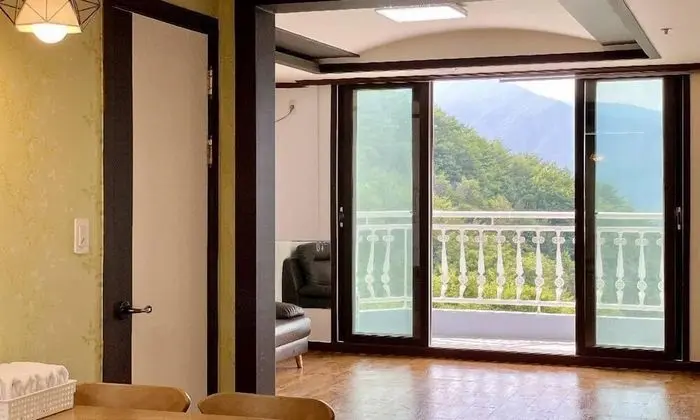 Family Tek Büyük Yataklı Oda