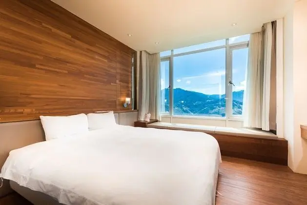 Deluxe Tek Büyük Yataklı Oda, 1 En Büyük (King) Boy Yatak, Küvet, Dağ Manzaralı