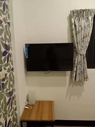 Standard Tek Büyük Yataklı Oda (Green)
