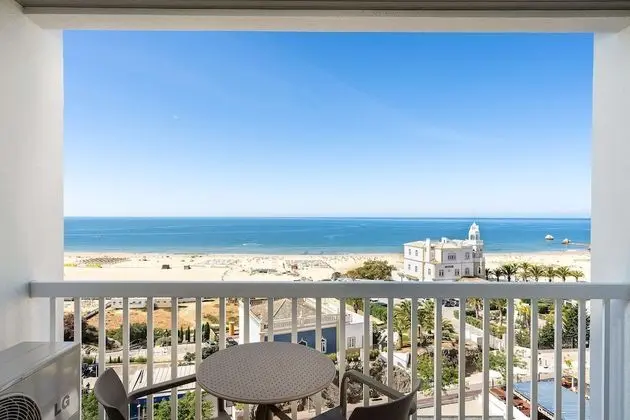 Deluxe Tek Büyük veya İki Ayrı Yataklı Oda, Deniz Manzaralı