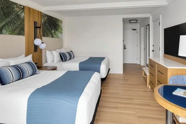 Oda, 2 Çift Kişilik Yatak, Kısmi Manzaralı