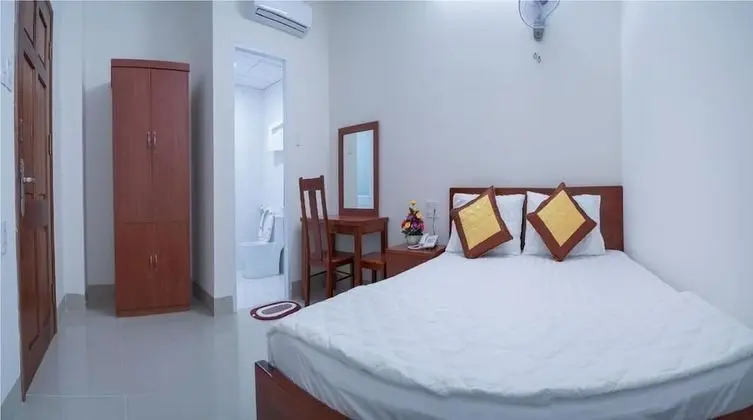 Büyük Yataklı Tek Kişilik Oda