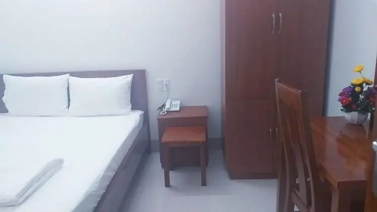 Büyük Yataklı Tek Kişilik Oda