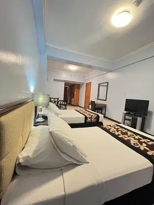 Üç Kişilik Oda